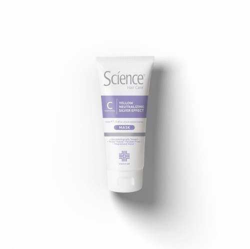 Maska Silver - eliminuje niechciane, żółte refleksy na włosach, jednocześnie wzmacniając chłodne odcienie